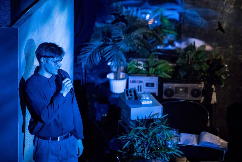 kanapka_z_czlowiekiem