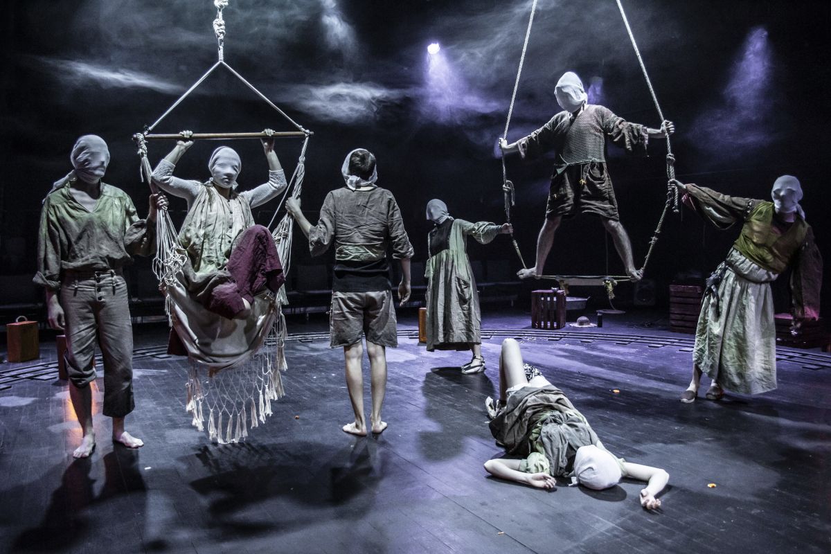 Jutro przypłynie królowa